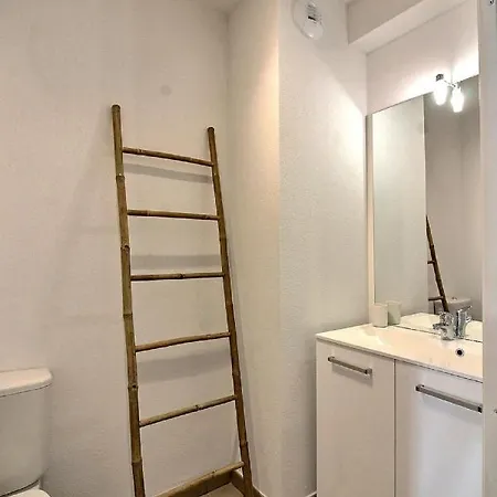 Spacieux Et Confortable Pavillon Avec Jardin ヴィラ Sérignan